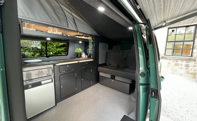 procations – 4 berth Volkswagen bus from 2021