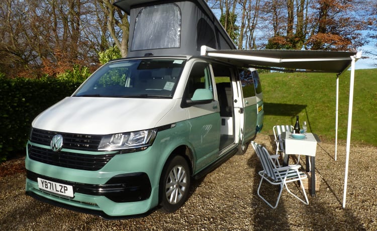 Betsy – 4-persoons Volkswagen campervan uit 2023