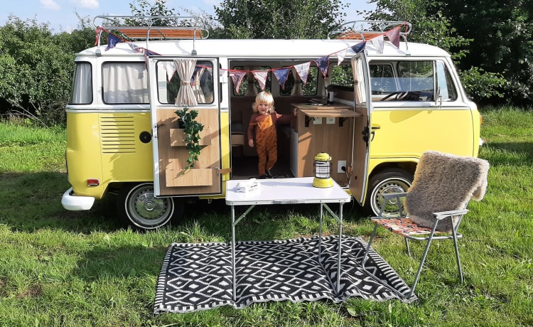 John Lemon – 6p Volkswagen bus uit 1984