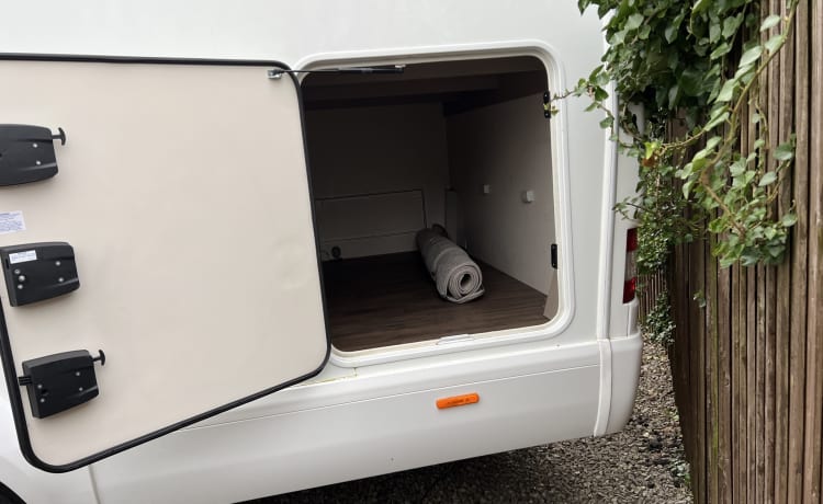 2-5 berth Swift – Cabane Fiat 5 couchages à partir de 2021