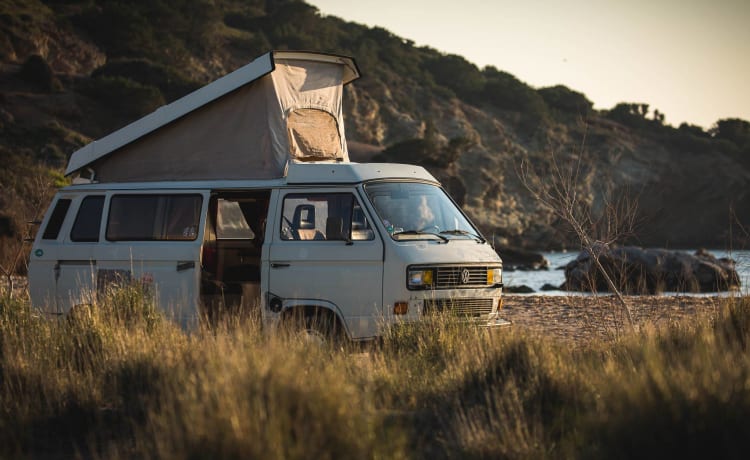 Smockey – CamperVan pour 4 personnes à la découverte de la Grèce