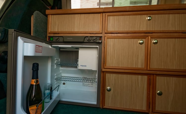 Vinny – 4 Berth Volkswagen Trident