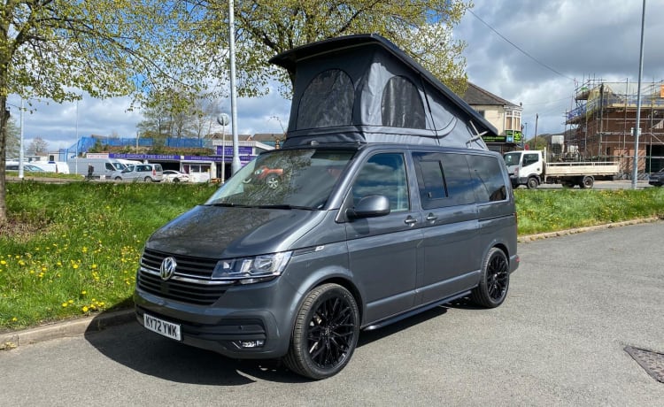 KR fleet Camper Hire – 4-persoons Volkswagen campervan uit 2022