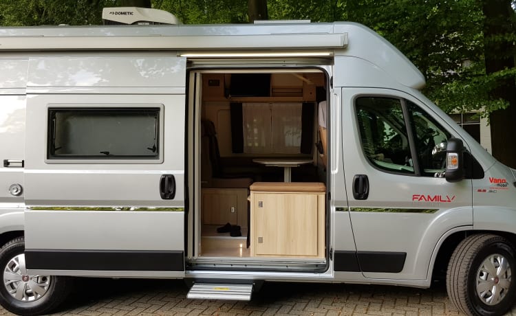 F0-Fiat Dreamer Family – NIEUWE  camper Van Dreamer Family  4-5pers., te huur, Ieper