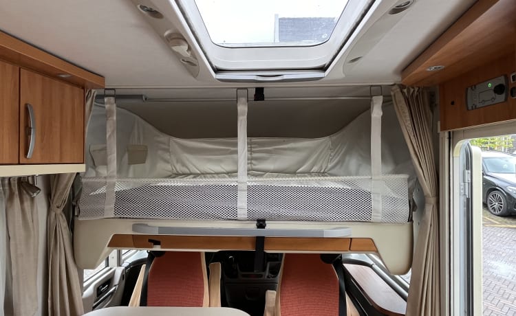 Hymer B-514 Integral