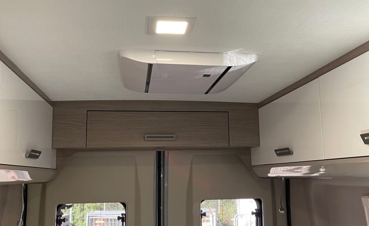 'CORDOBA' – New Chausson V697 Roadline VIP bus camper