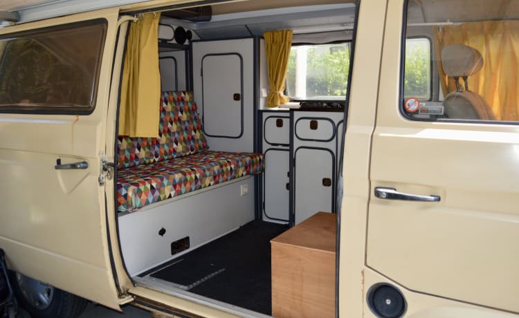 VW T3 met hoogdak - automaat uit 1981