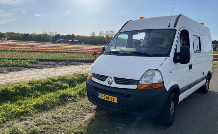 Milky – 2p Renault campervan uit 2023