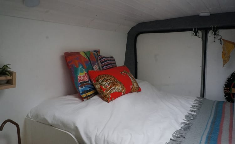 Eugene – Praktische, comfortabele en ruime off-grid camper