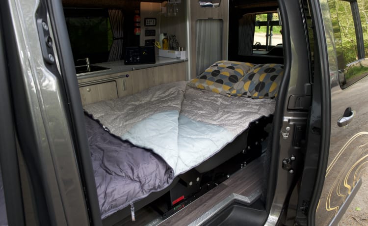 The Lomond – Luxe elektrische camper voor duurzame avonturen (inclusief opladen)