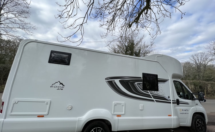 Graham – Looking for an adventure on the road? The Swift Edge 486