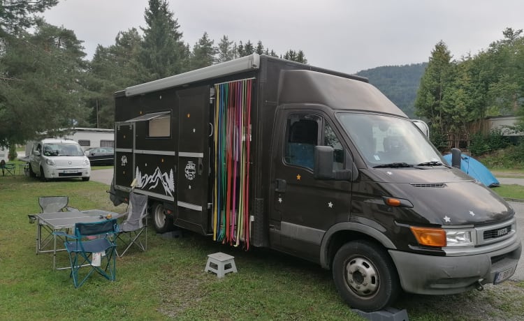 The Beast – 3p self-built camper from 2003