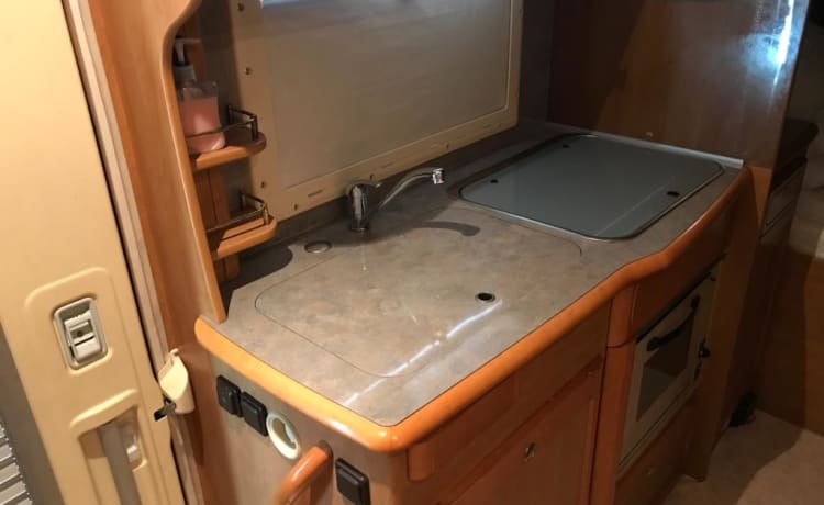 Beautiful 4 berth Rapido integrated from 2002