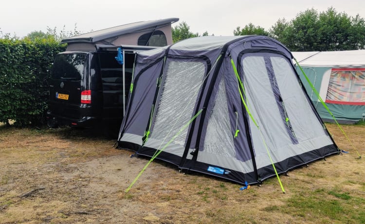 Schwarz 2.5 TDI Multivan T5 Highline Campervan