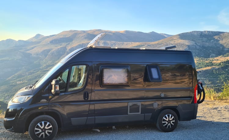 Black Rhino – Compact (5m41) Hobby K55, Automatic 150pk Fiat Ducato, with all the luxury