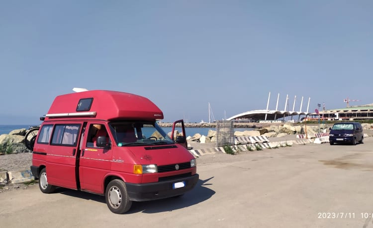 FREAK – Volkswagen T4 Westfalia CamperVan 4 zitplaatsen Compact Veelzijdig Hard Top