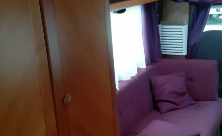 Space Ship Atlantis met Rijbewijs B 😃 – Ampio Camper fino a 9 posti letto + Porta Motore / Bicicletta