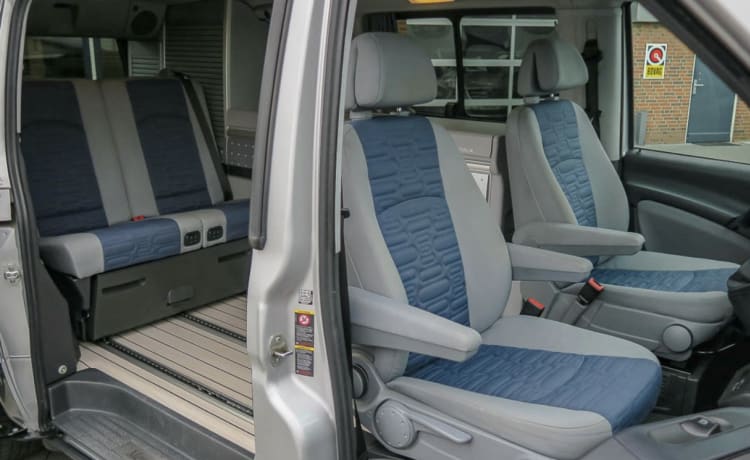 4p Mercedes-Benz 3L V6 campervan uit 2014