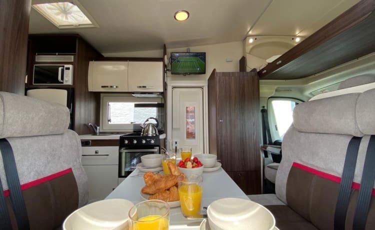 KOM Motorhomes - Benimar Mileo 313