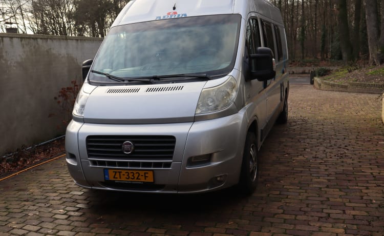 Heerlijke bus camper Fiat ducato