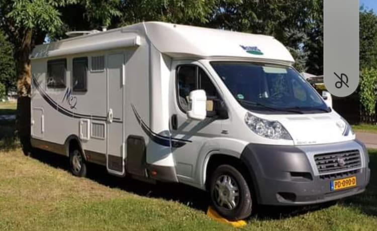 Ons prachtige huisje op wielen – 2-4 person McLouis semi-integrated camper