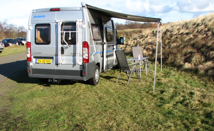 Bereisen Sie Frankreich mit unserem LUXUSBUS-CAMPER 6-Gang*