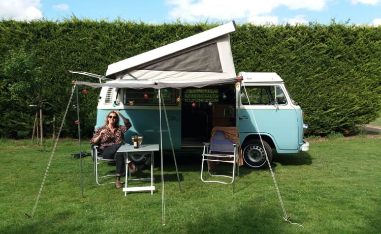 Brum – Volkswagen T2 baby blue met 6 cilinder