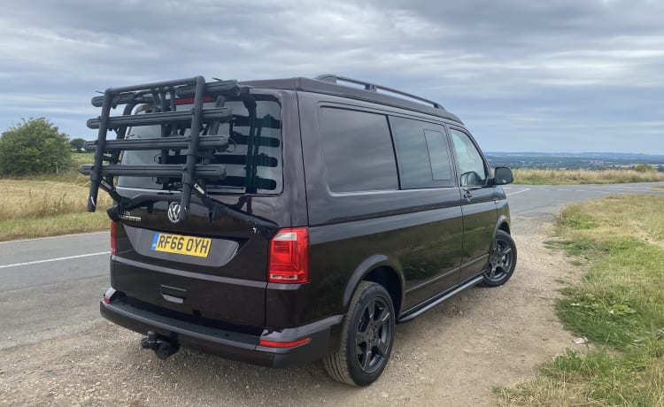 Cotswold cruising VW SWB campervan