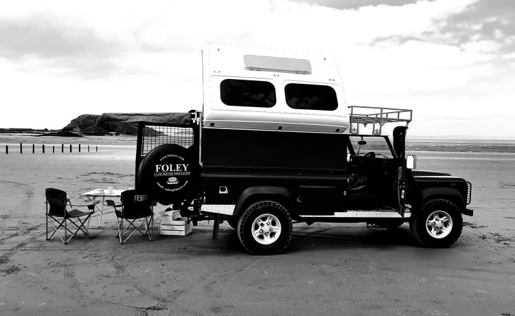 Blue Belle – Land Rover Camper for Family Camping