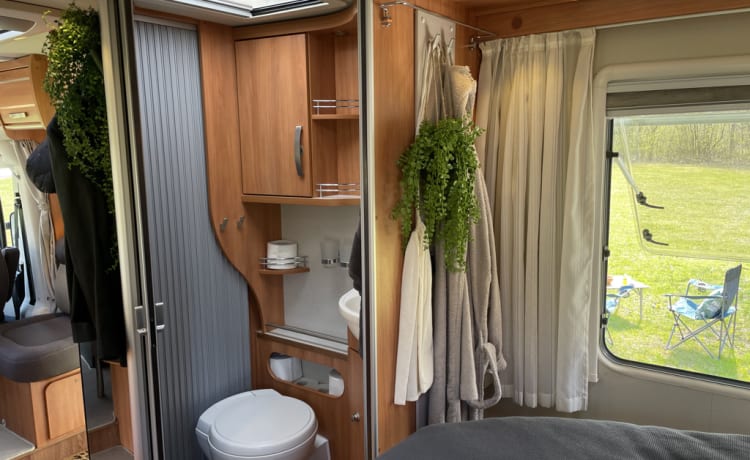 Das Original – HYMER Exsis + 15% long booking discount**