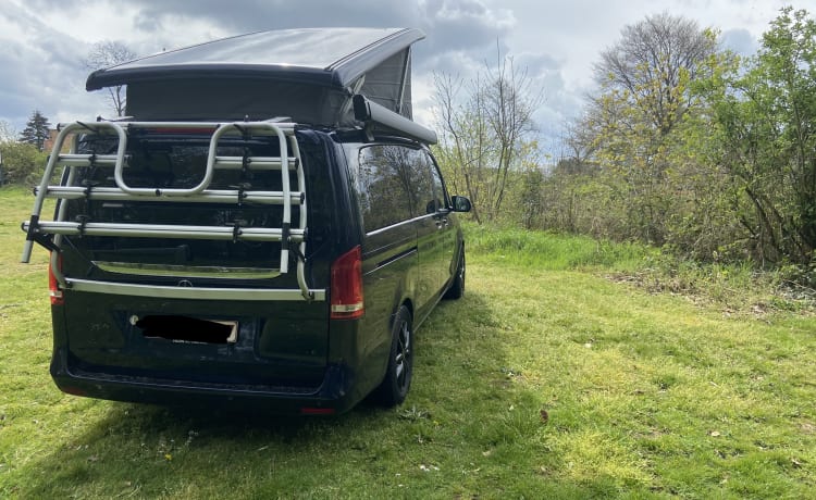 Luxury camper van Marco Polo