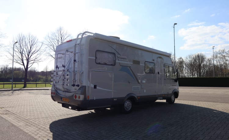 4p Hymer intégré à partir de 2004