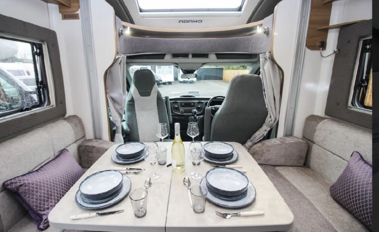 Adamo – Adamo 4 berth Ford semi-integrated from 2021