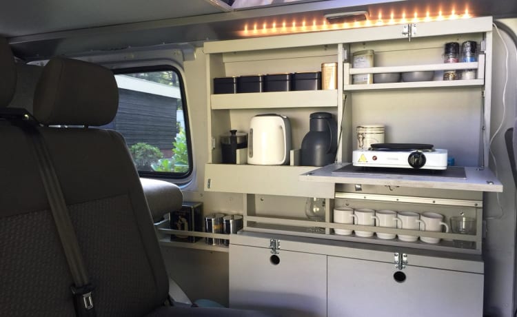 Silverstar – 4p Volkswagen campervan from 2011