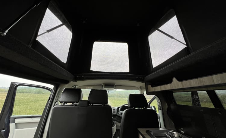 HJG - KAI – 4 berth Volkswagen campervan from 2018