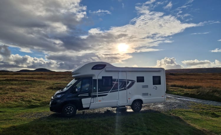 Hendy  – 6 berth Swift edge from 2021