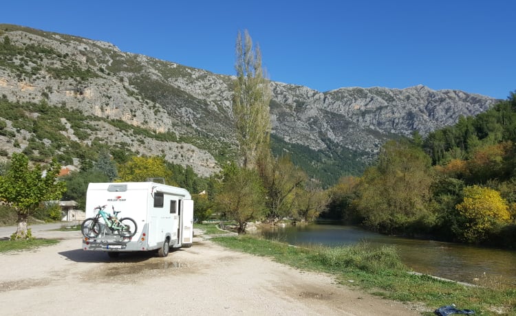 Fordje – Camping-car de luxe avec lits de longueur