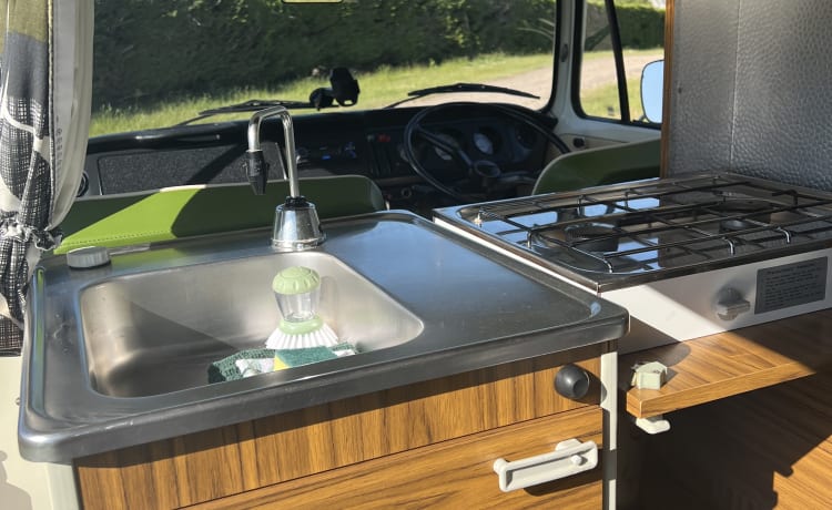 Olive – 'Olive' VW T2 Westfalia 1973 Camping-car