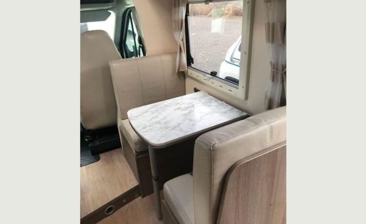 Bryn – 6 berth Ford alcove from 2015