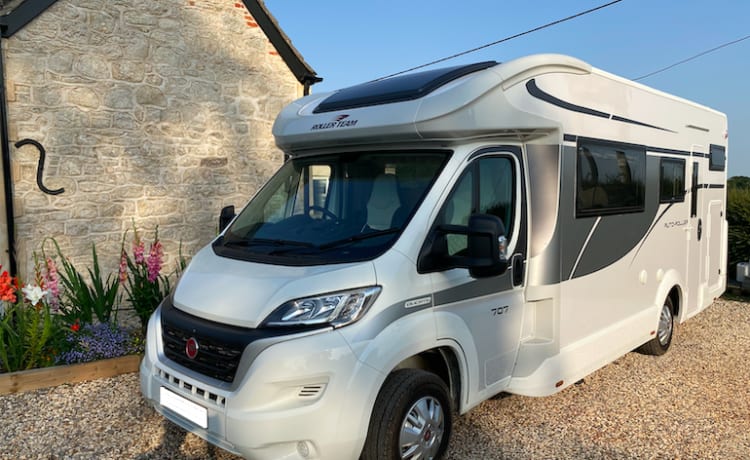 Odyssey – Odyssey - Camper met 5 slaapplaatsen