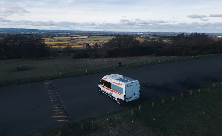 Peace  – 2 persoons Luxe Citreon camper (offgrid camper)