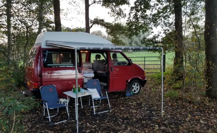 Lighthouse! Ga op onvergetelijke roadtrip met deze knusse VW T4!