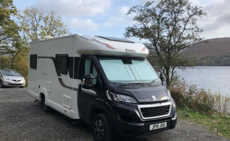 Ellie – 6 berth Peugeot semi-integrated from 2019