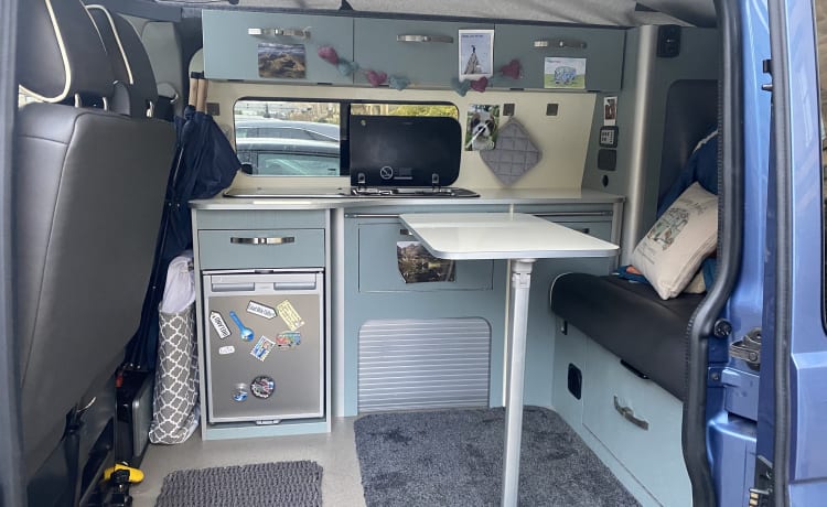 Millie – 4 berth Volkswagen campervan from 2017