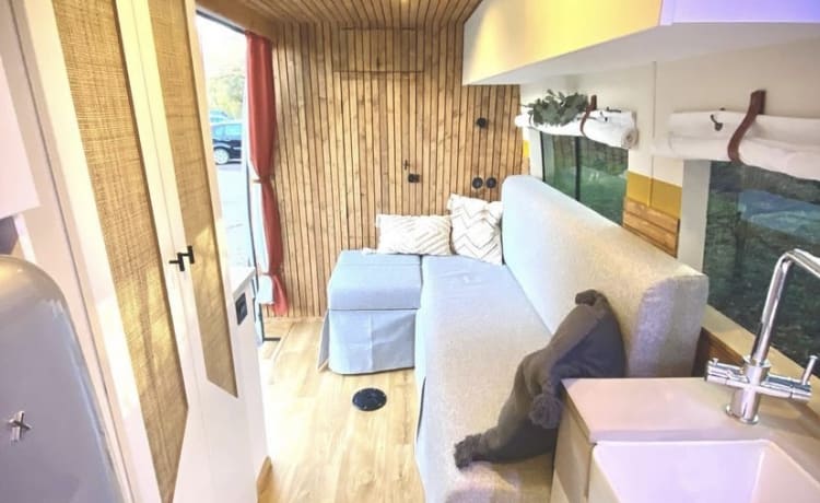 Harlow – A new Luxury Off-grid Camper, Homely and modern