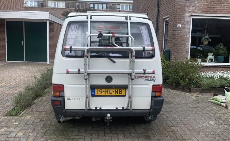 Authentic California Coach with Westfalia interior - vacation or work