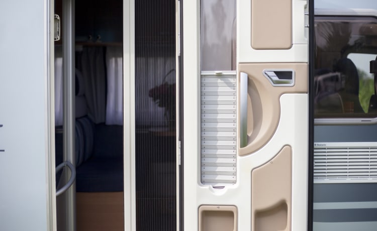 Sunny Boy – Camper 4 P Knaus Sun TI, letto grande, 2 x aria condizionata - regione di Nijmegen