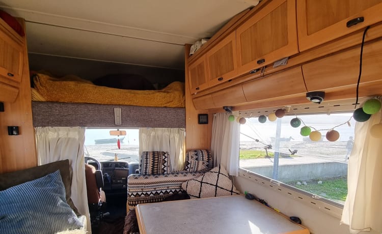 Hummer 2  – Leuke Hymer camper voor nieuwe avonturen.