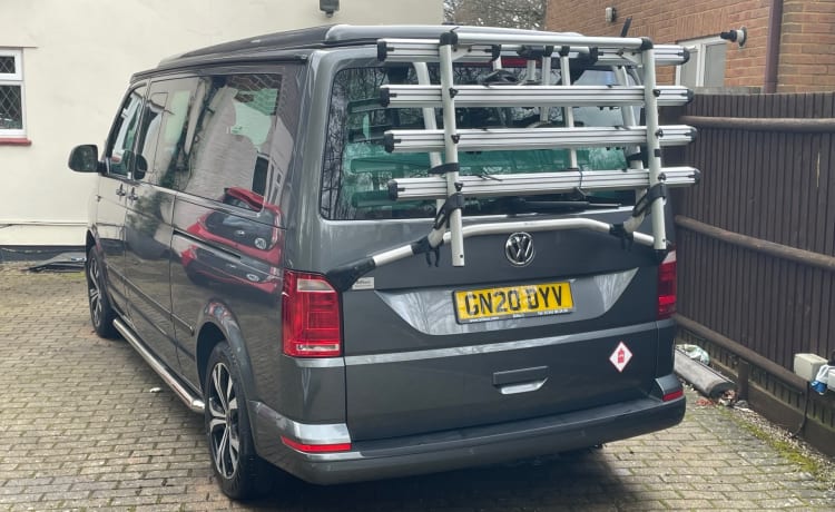 4-persoons VW T6 LWB Campervan - Volledig uitgerust - 2020