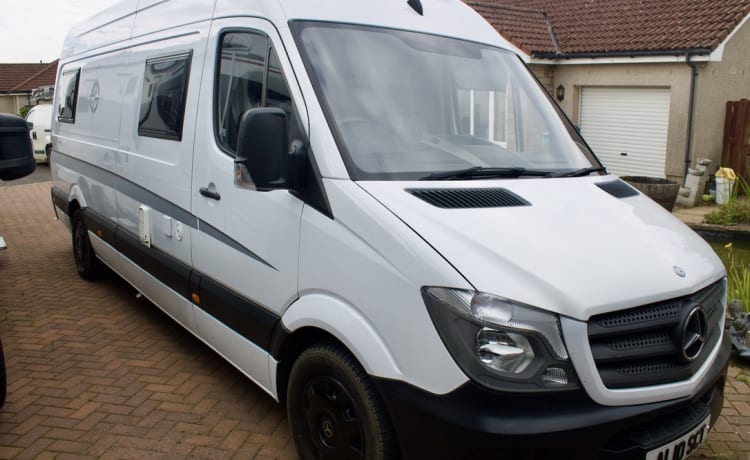 The Spirit of Scotland – Enjoy Scotland off grid in our 2/3 berth Mercedes with Free Insurance